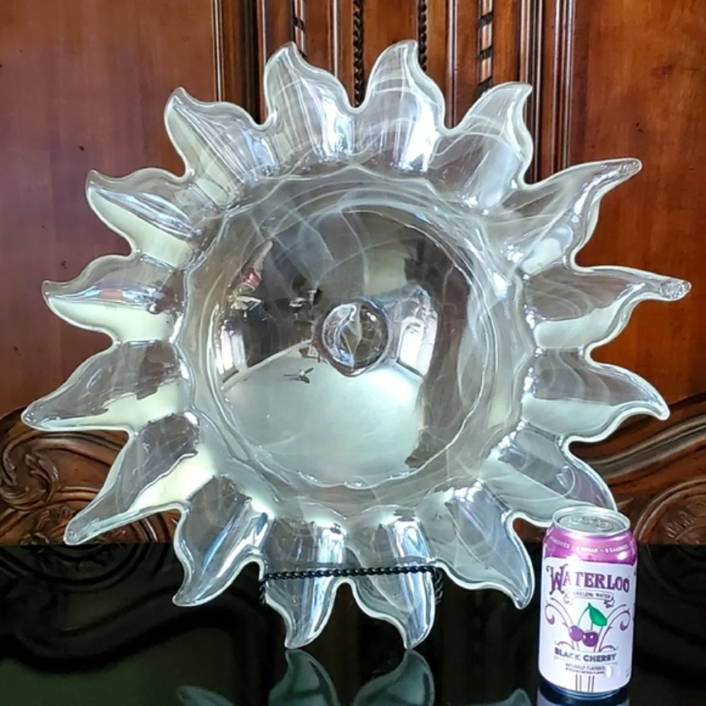 Huge 19 1/2" Helios ☀️ Sun Art Glass Bowl - Picture 3 of 10
